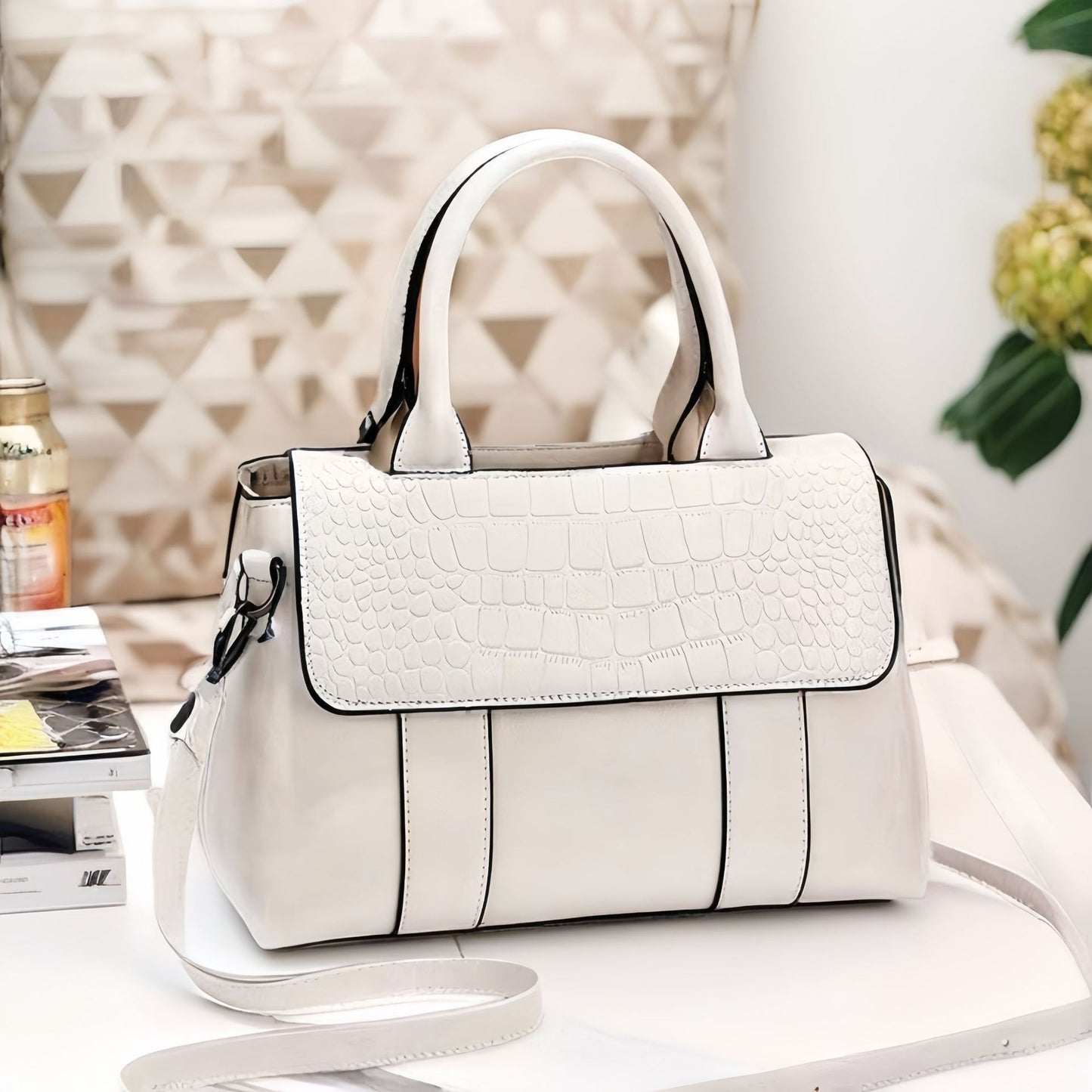 FelantriX™ Women's Croc-Textured Crossbody Bag