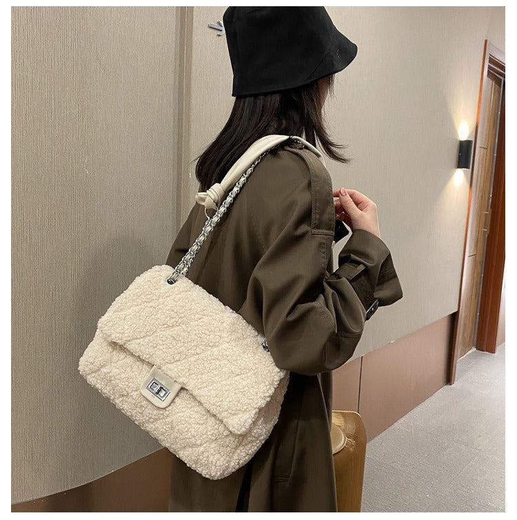 FelantriX™ Lamb Plush Messenger Shoulder Bag