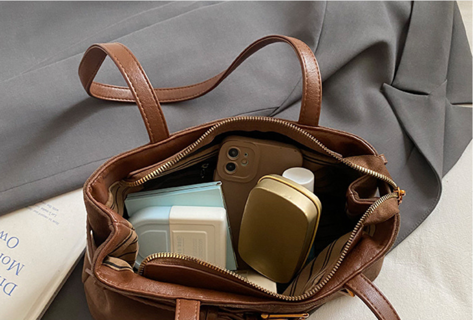 FelantriX™ Retro Minimalist Underarm Shoulder Bag