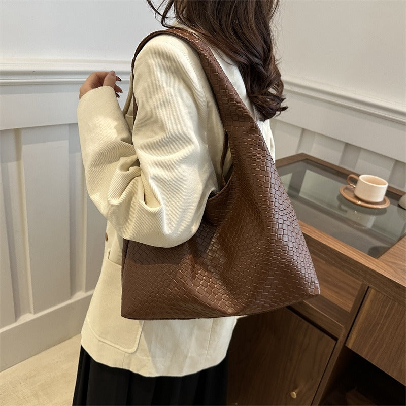 FelantriX™ Retro Large Capacity Single-shoulder Bag