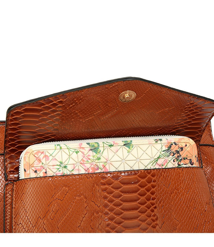 FelantriX™ Women's Snake Print Handbag